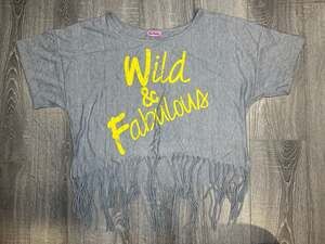 Miss Popular Gray Graphic T-Shirt with Fringe Hem - Wild & Fabulous Size Medium